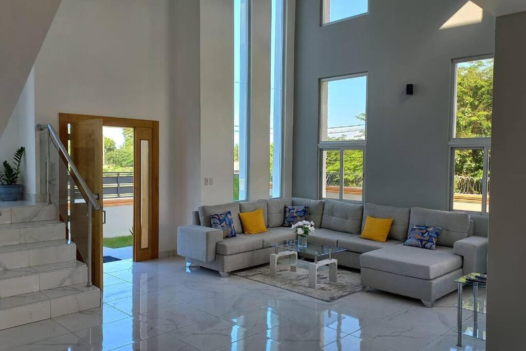 5 Star Villa Minutes From Airport And Beaches Sosúa Extérieur photo